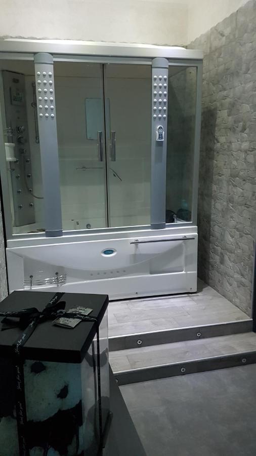 נאפולי Hotel Taromy מראה חיצוני תמונה